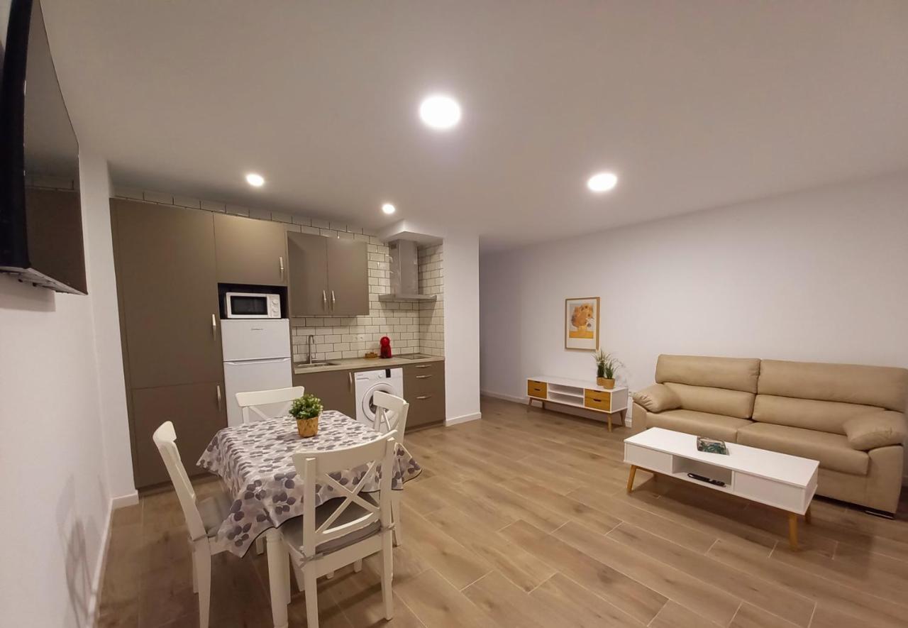 Apartamento Fuentes コニル・デ・ラ・フロンテラ エクステリア 写真